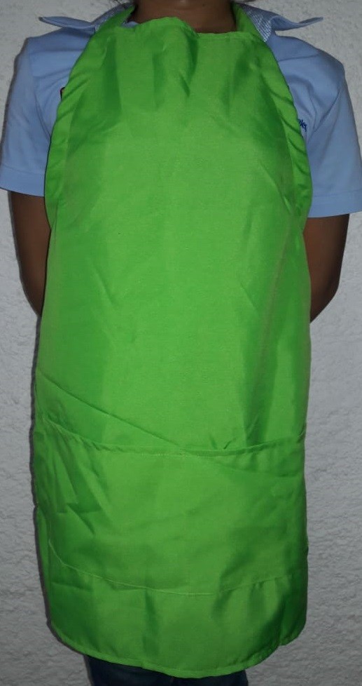 MANDIL DE TELA PARA COCINA O BAR LISO C/BOLSA EN COLOR VERDE